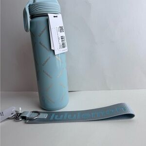 Lululemon Matching Set 💙 Water Bottle + Never Lost Keychain NWT Giftable